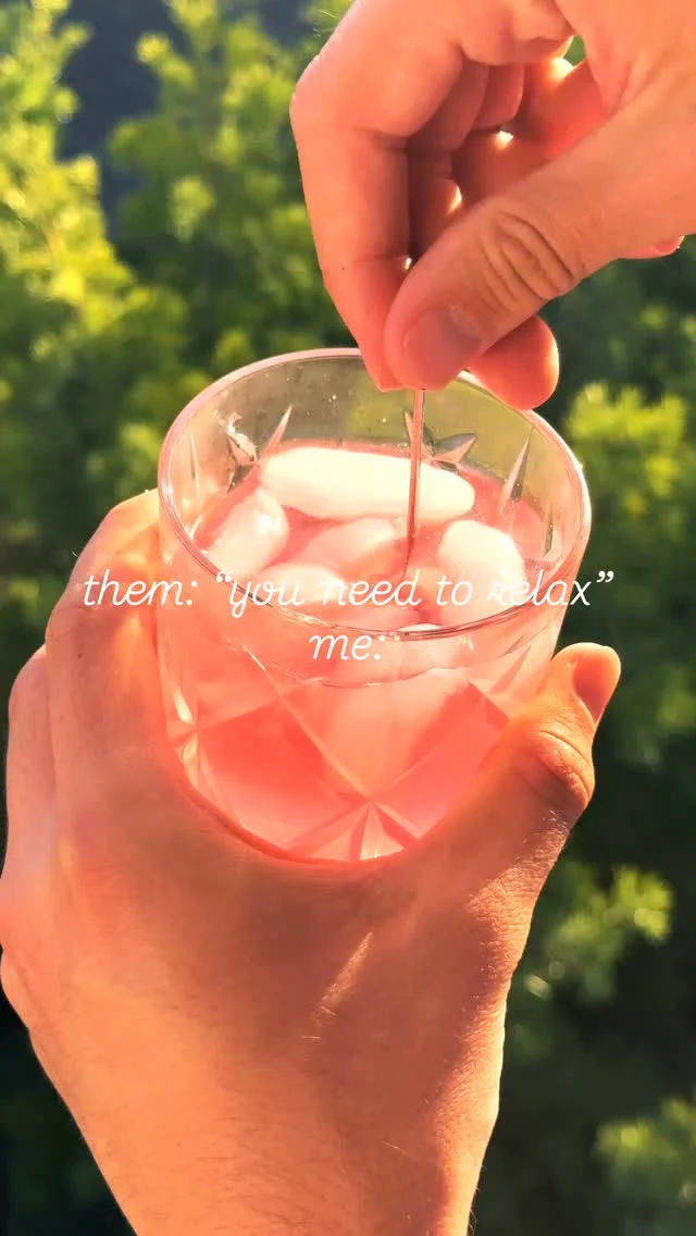 Them: “you need to relax”
Me: say less 🍹

Comment Fizz for Tree-Fizz mocktail recipes to help you relax 😌